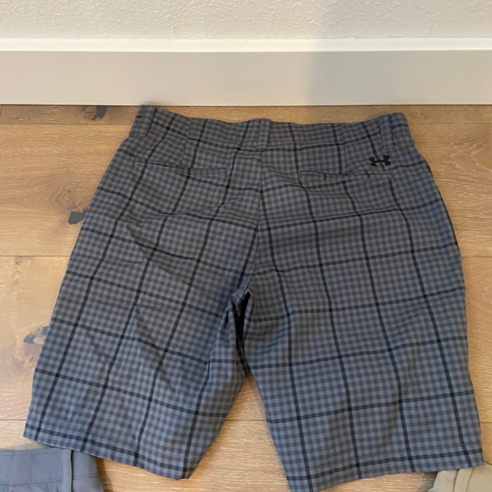 A bundle of 3 Men’s Under Armour, UA Drive Tapered shorts in great condition! - Picture 14 of 16